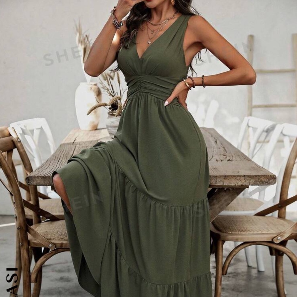 Never Worn V-Neck pleated Waist dress